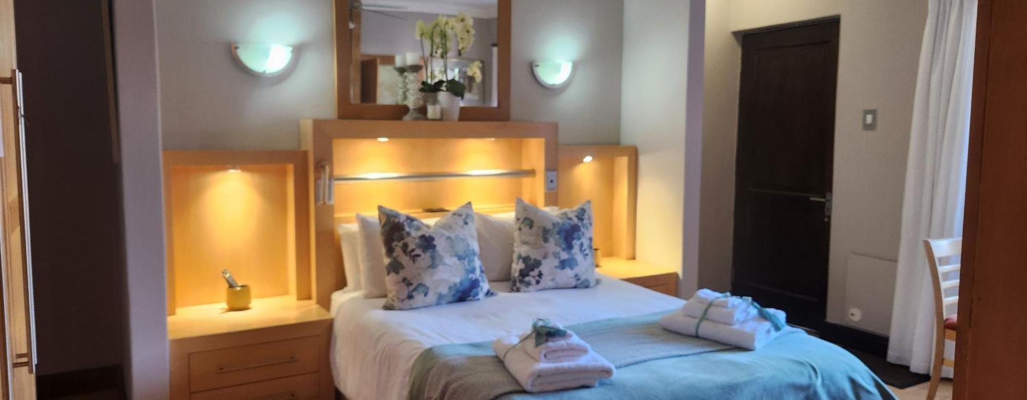 The Wooden Leg Guesthouse Kleinmond Esterno foto