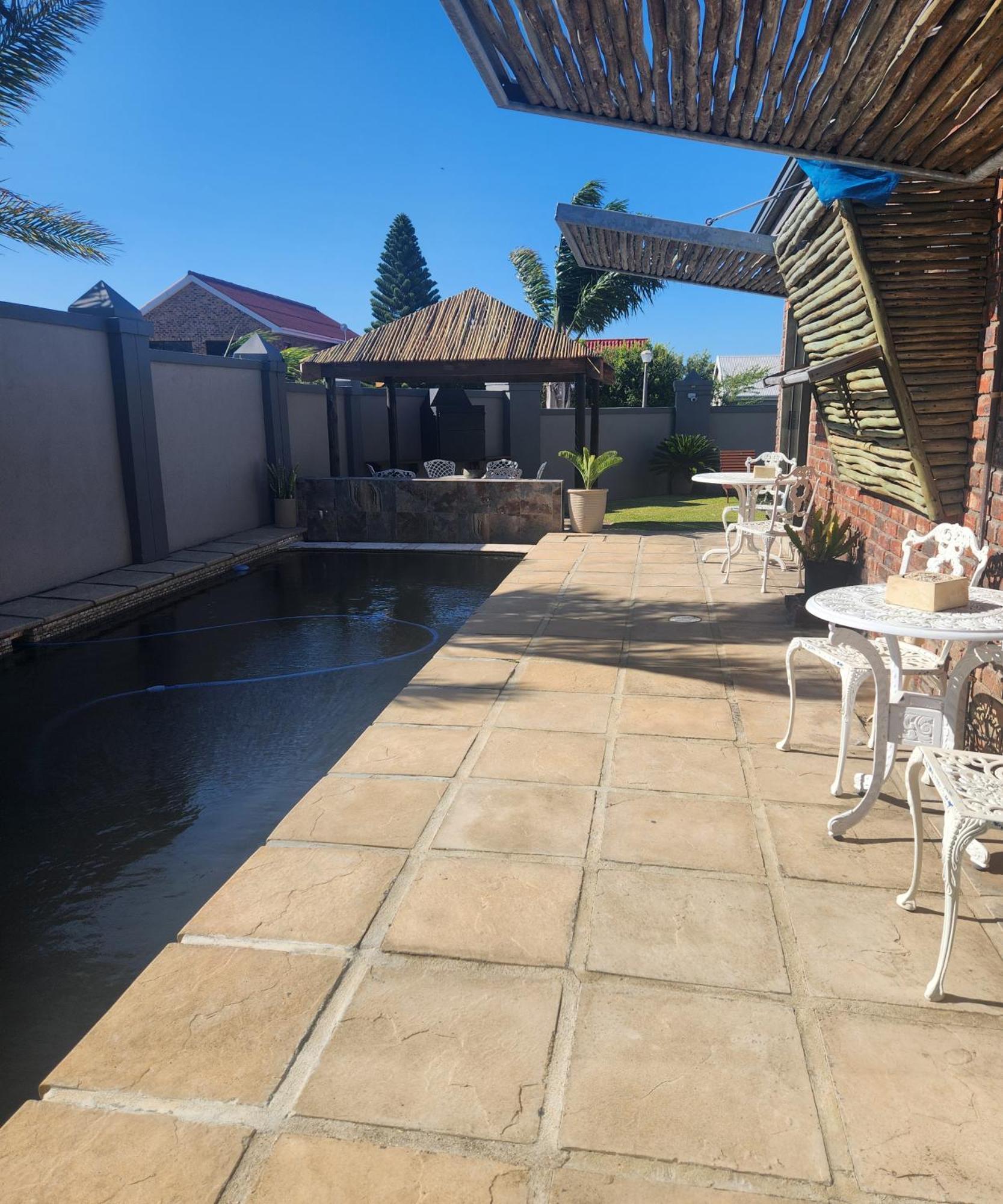 The Wooden Leg Guesthouse Kleinmond Esterno foto