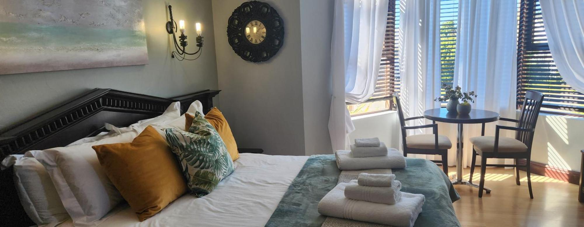 The Wooden Leg Guesthouse Kleinmond Esterno foto